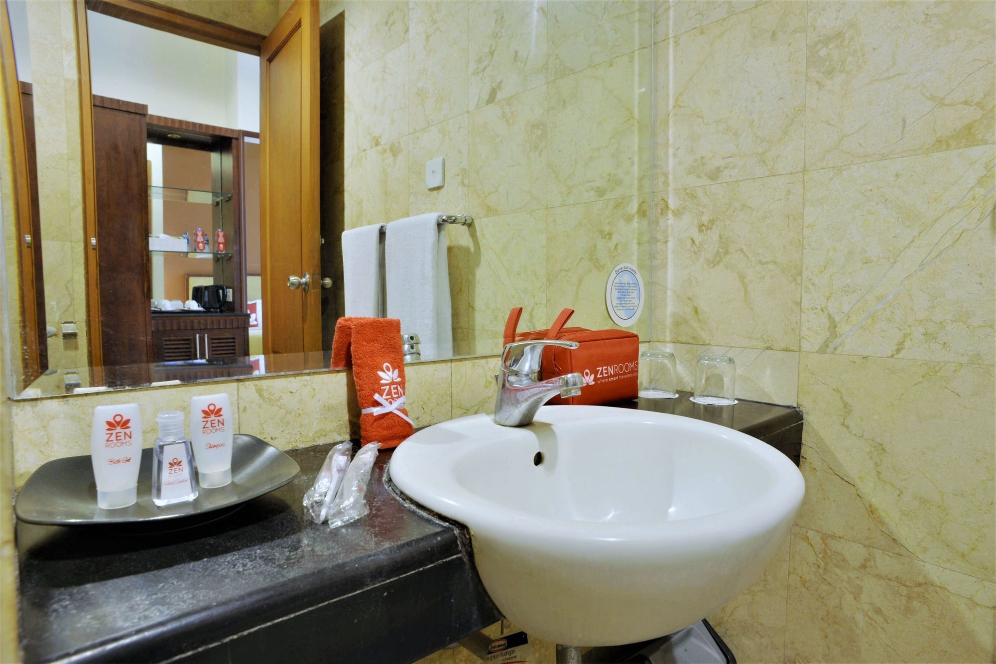 Zen Premium Near Grand Indonesia Mall Jacarta Exterior foto